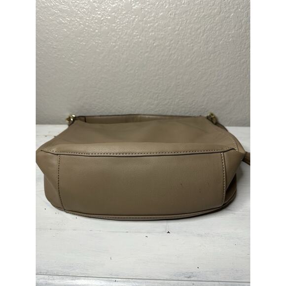 London Fog Collection Camel Brown Shoulder Handbag Purse Soft Faux Leather - Picture 13 of 16